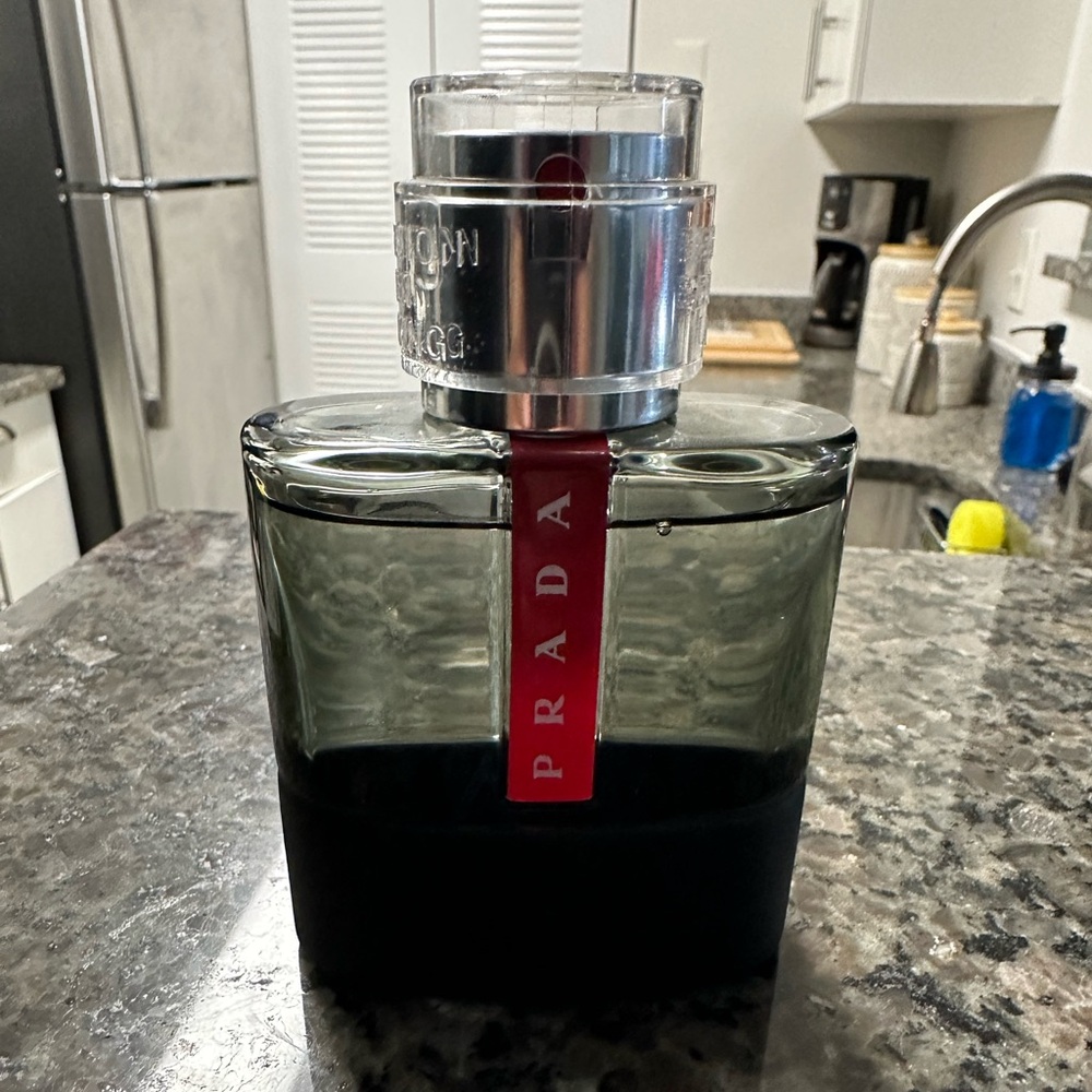 Prada Luna Rossa Carbon